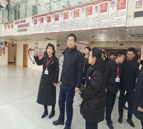 新乡医学院第一附属医院党委书记宋元明莅临滑县医院调研指导工作